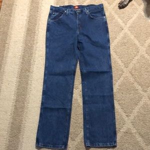 NWT Wrangler Slim Fit Cowboy Cut Jeans